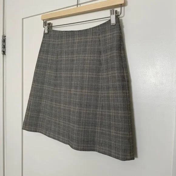 Babaton Plaid Hopper Skirt (Aritzia) - Picture 2 of 10